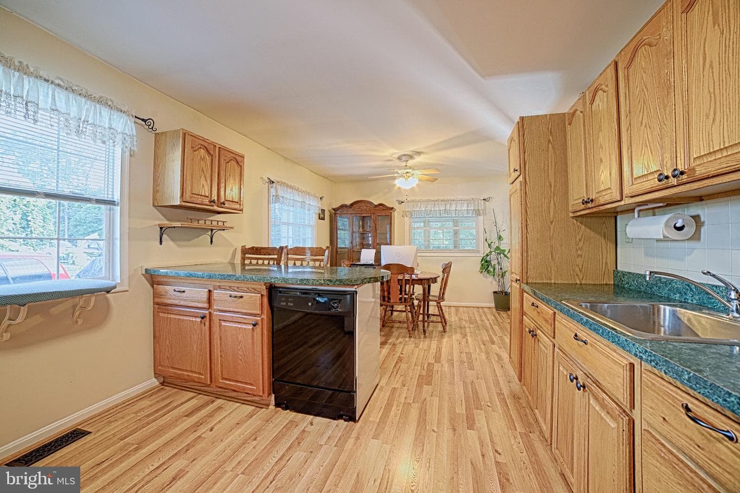 399 Hilltop Lane photo 6