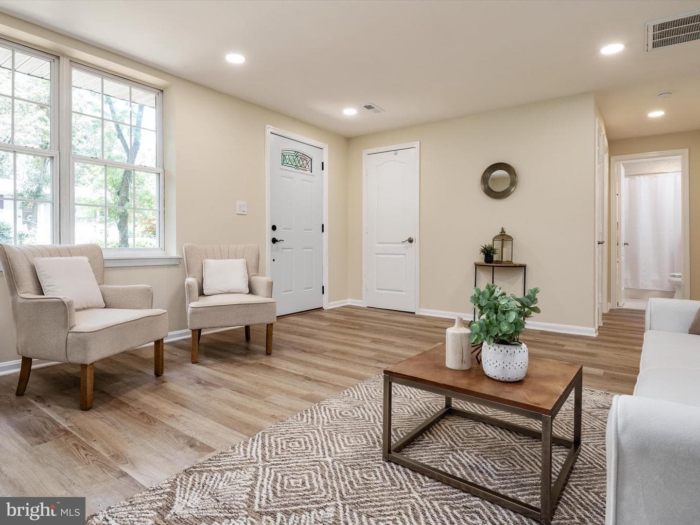 1395 Rainbow Drive photo 4
