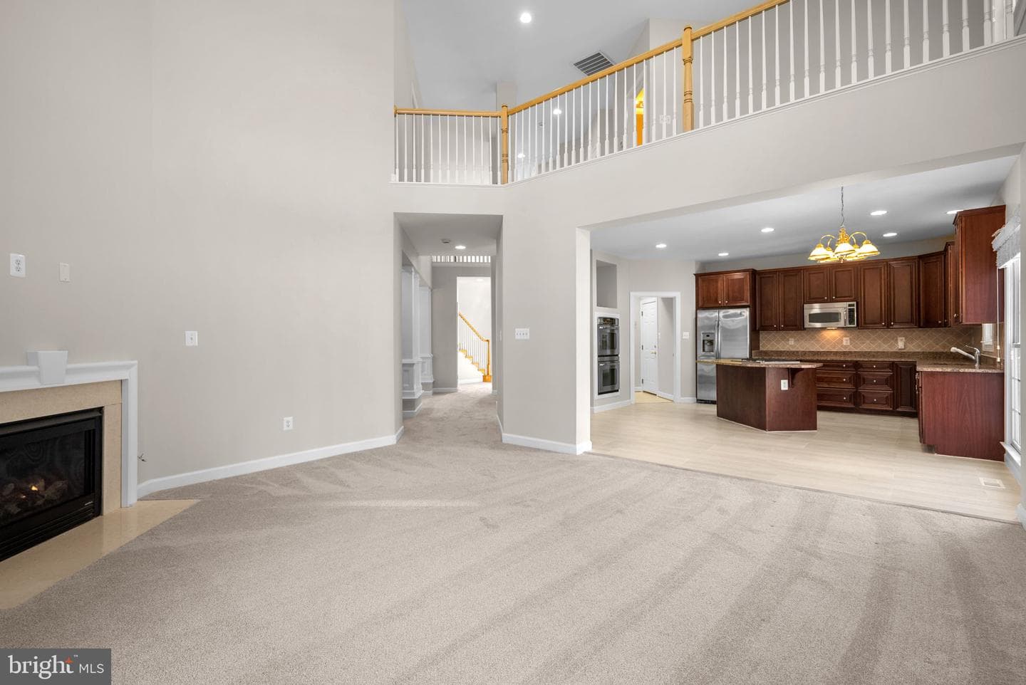 750 Crisfield Way photo 28