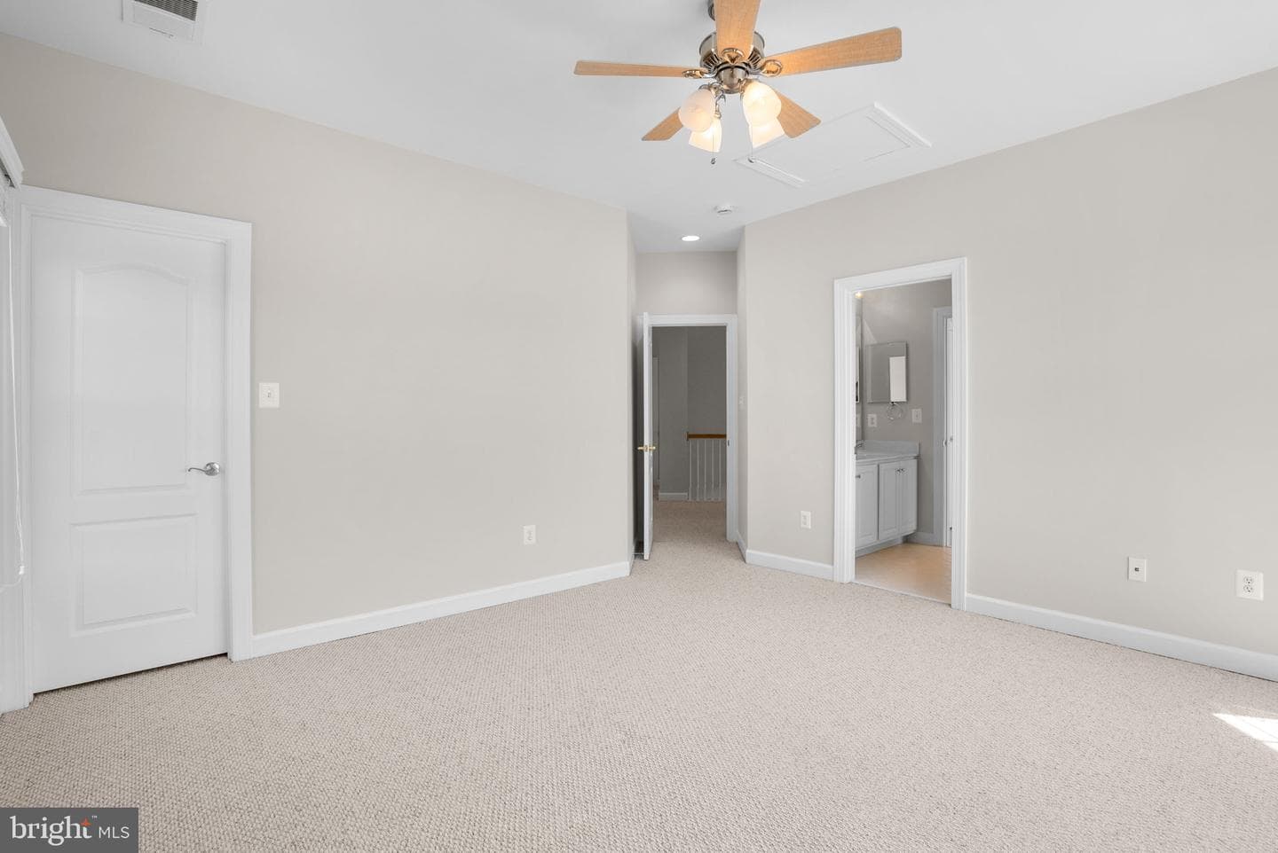 750 Crisfield Way photo 48