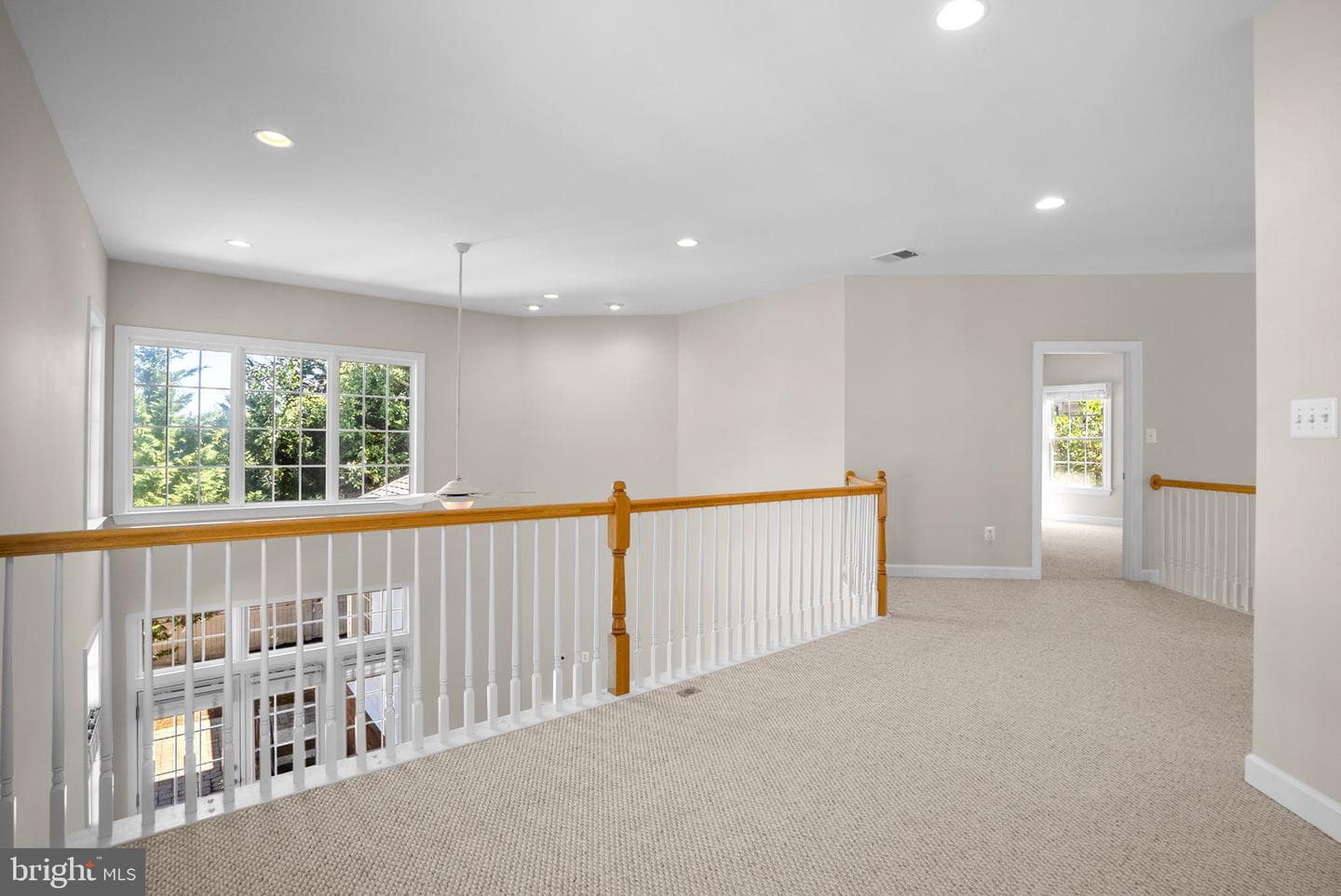 750 Crisfield Way photo 50