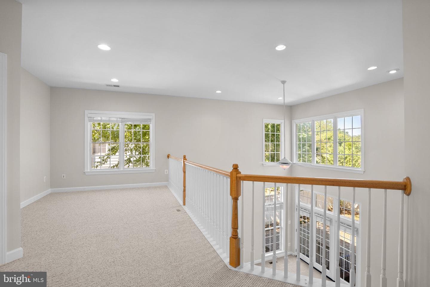 750 Crisfield Way photo 51