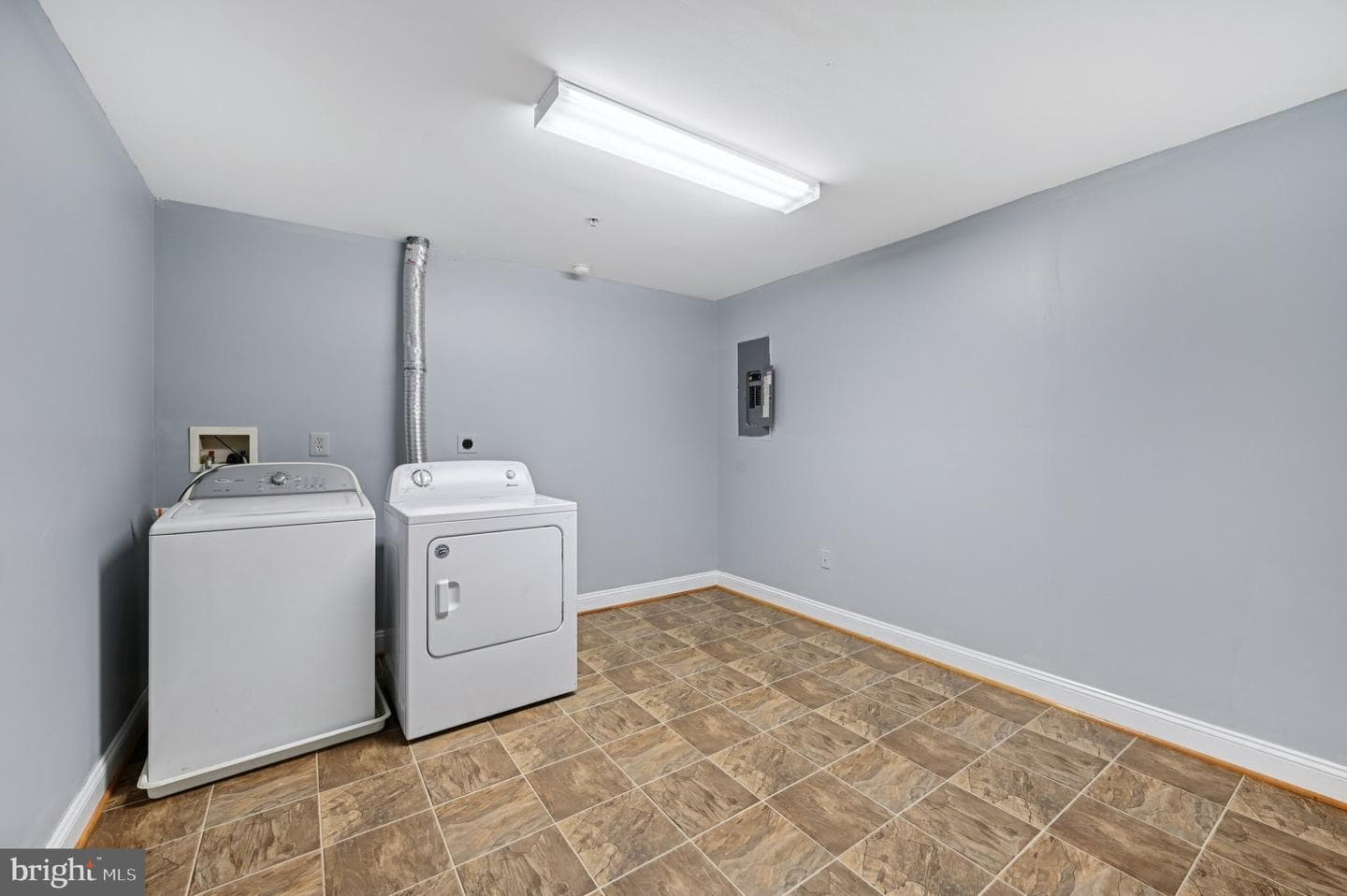 6504 Fable Court photo 33