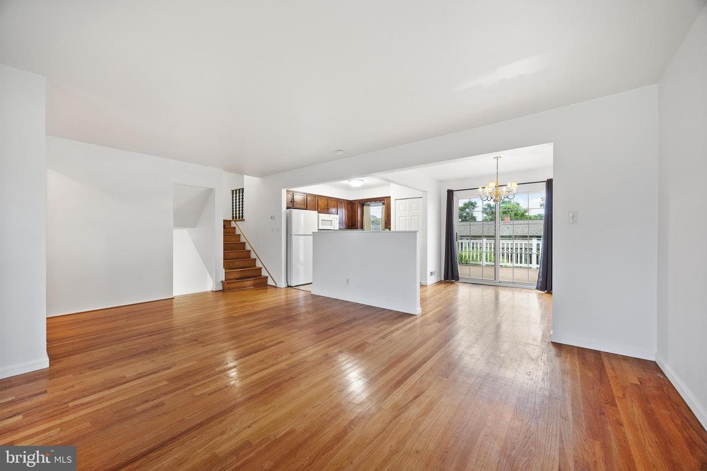 707 Delmar Avenue photo 8