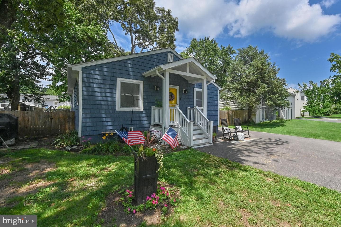 548 Poplar Drive photo 3