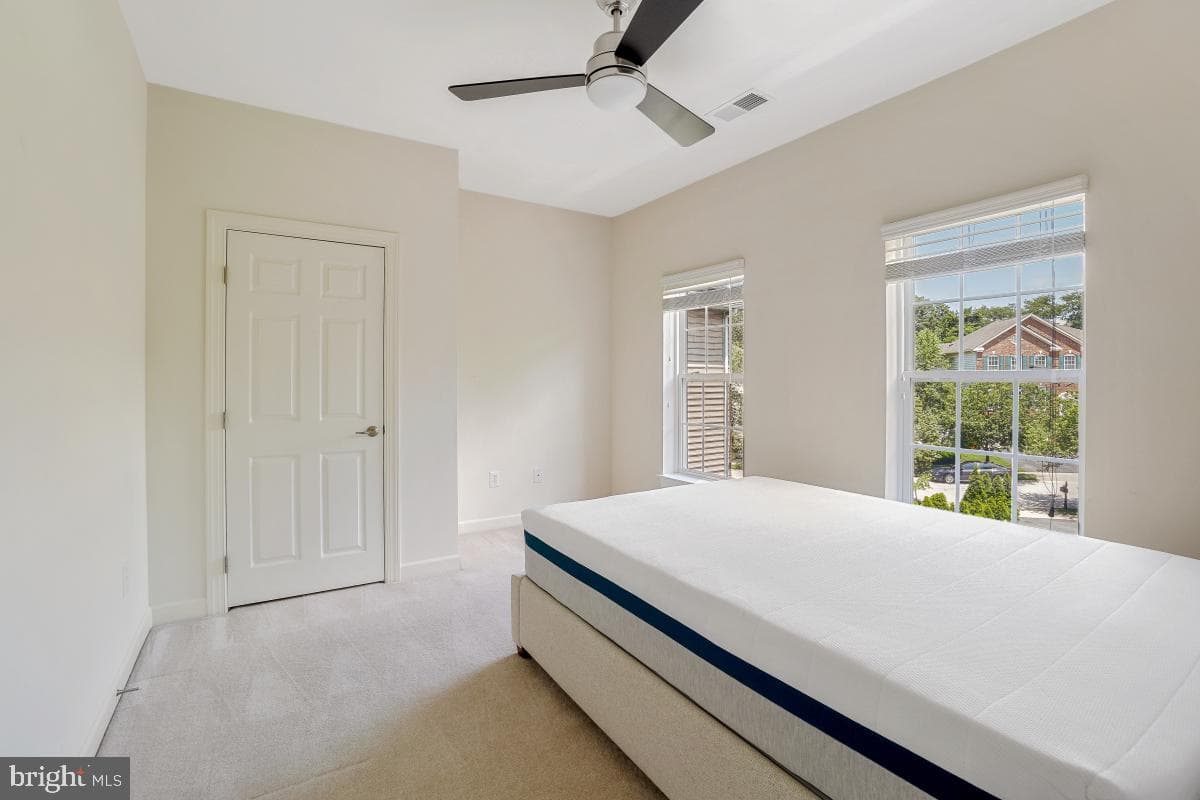 219 Bowen Court photo 46
