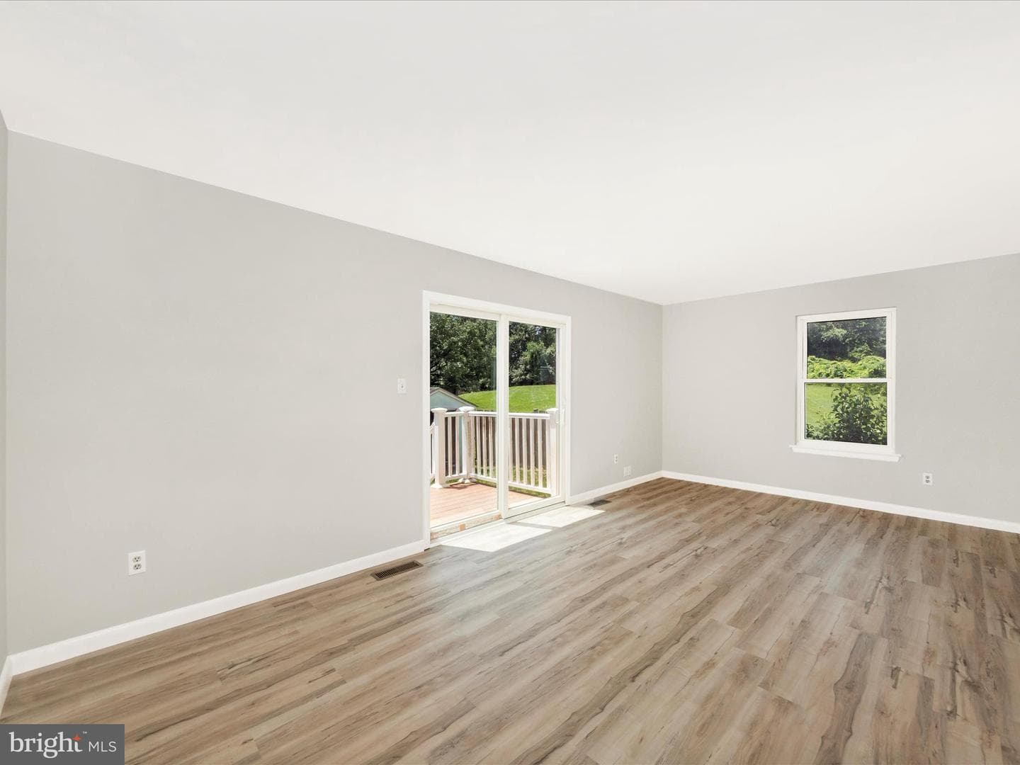 1851 Dove Court photo 10