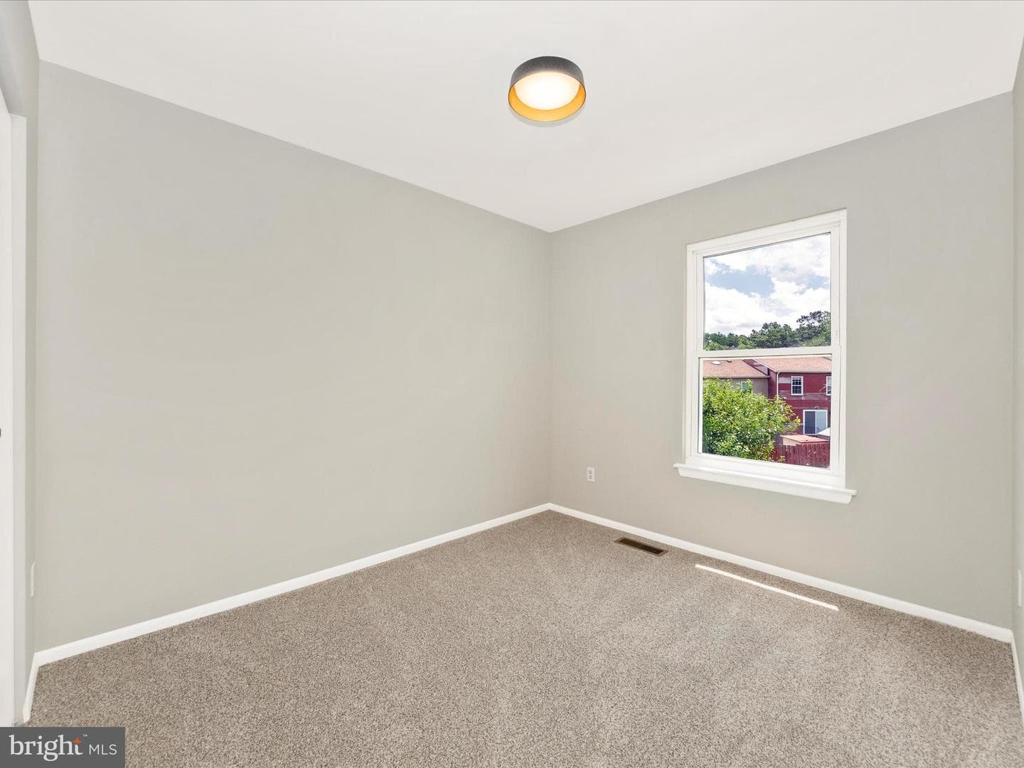 1851 Dove Court photo 23