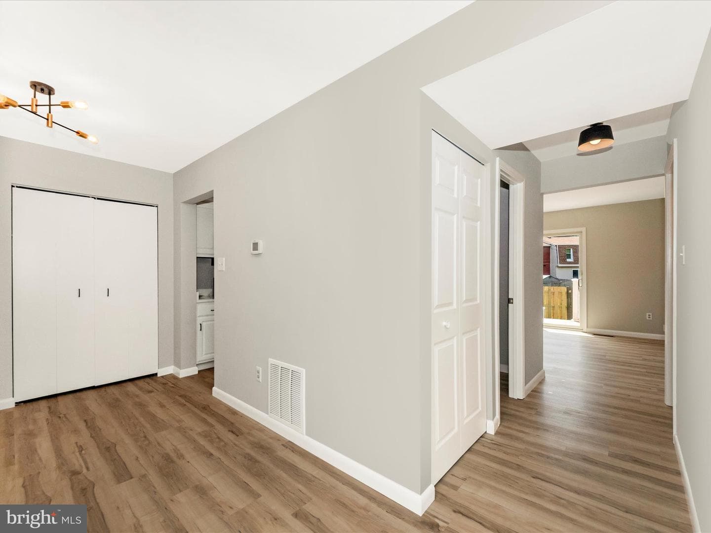 1851 Dove Court photo 3