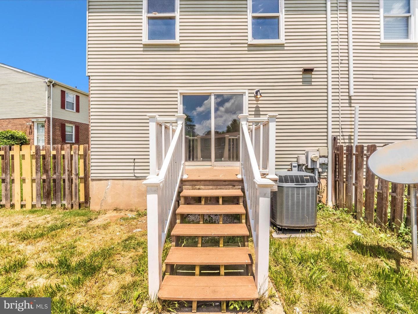 1851 Dove Court photo 37