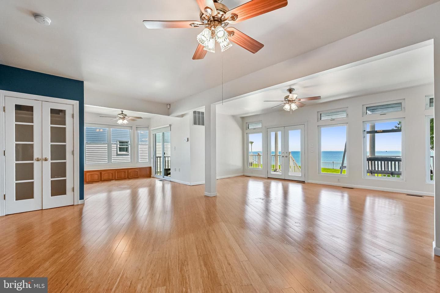 8227 Bayside Drive photo 11
