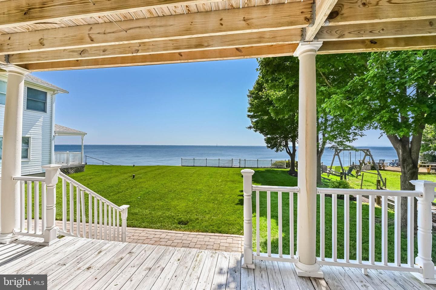 8227 Bayside Drive photo 14