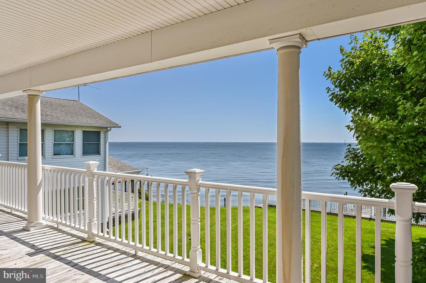 8227 Bayside Drive photo 16