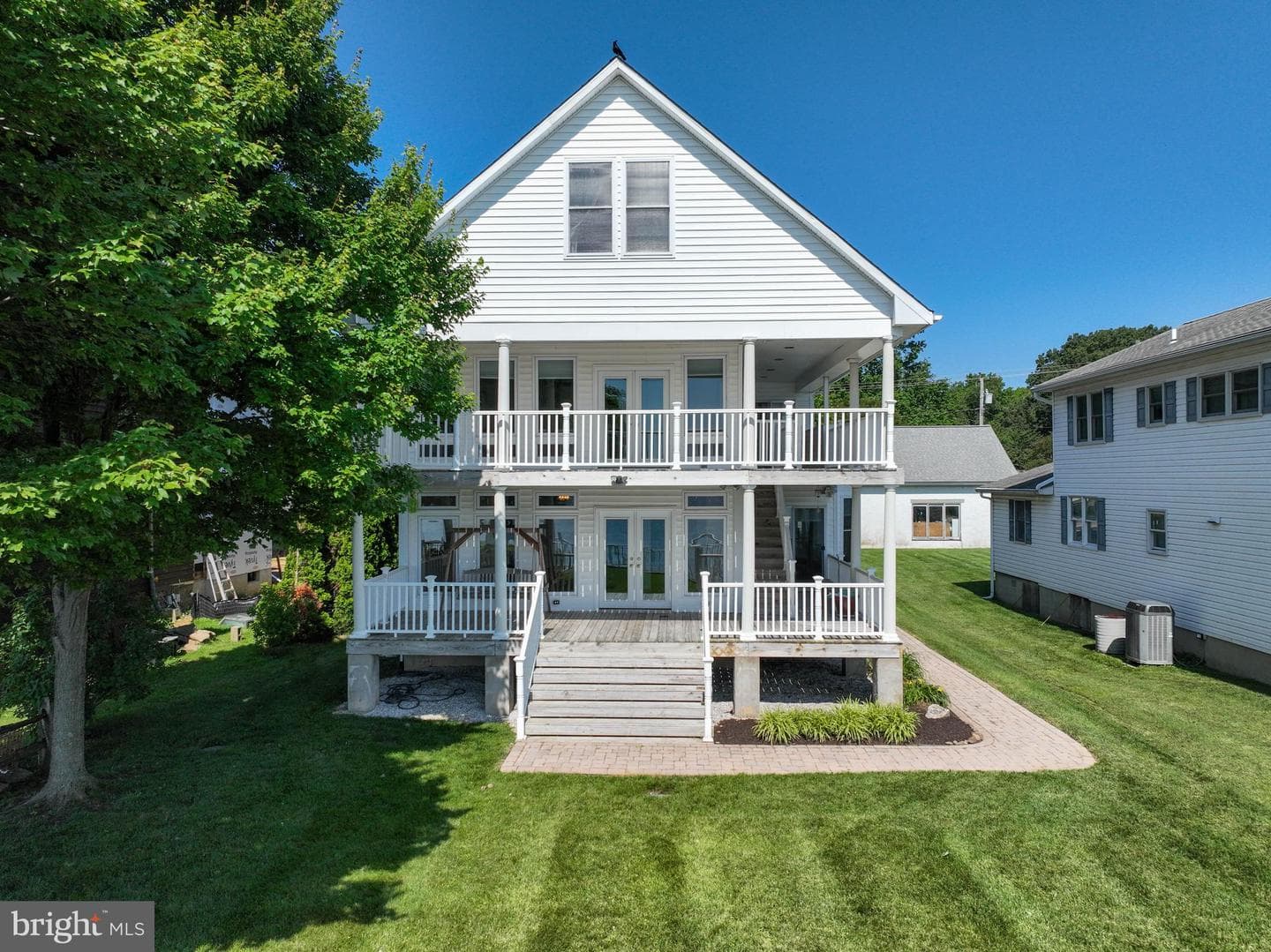 8227 Bayside Drive photo 3