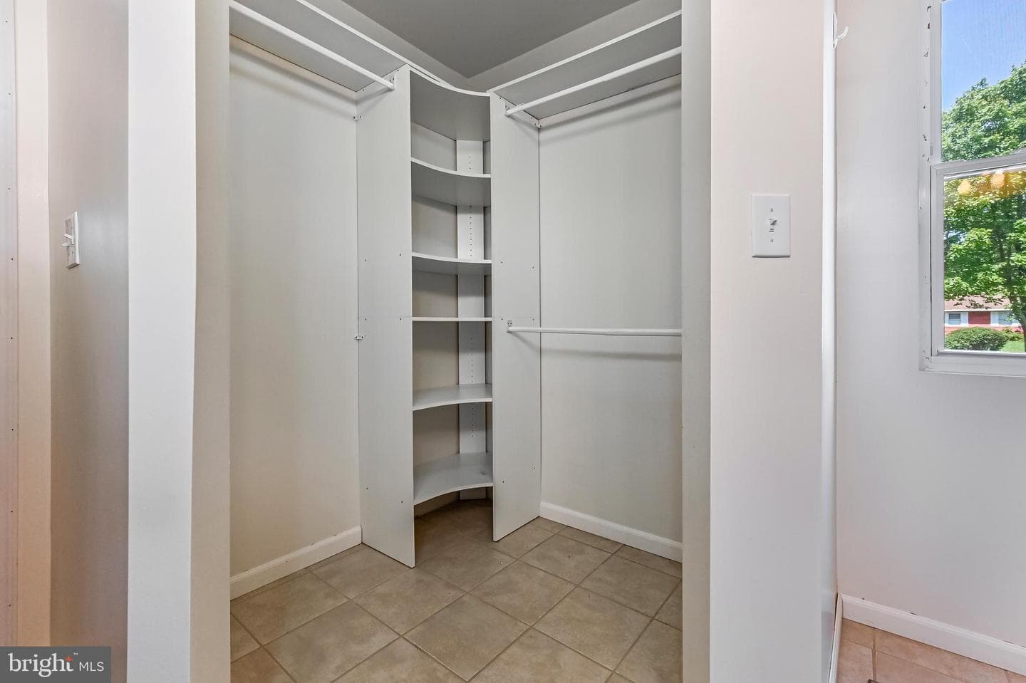 8227 Bayside Drive photo 37