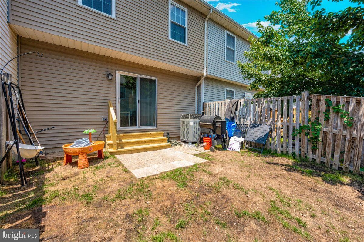 519 Realm Court E photo 39