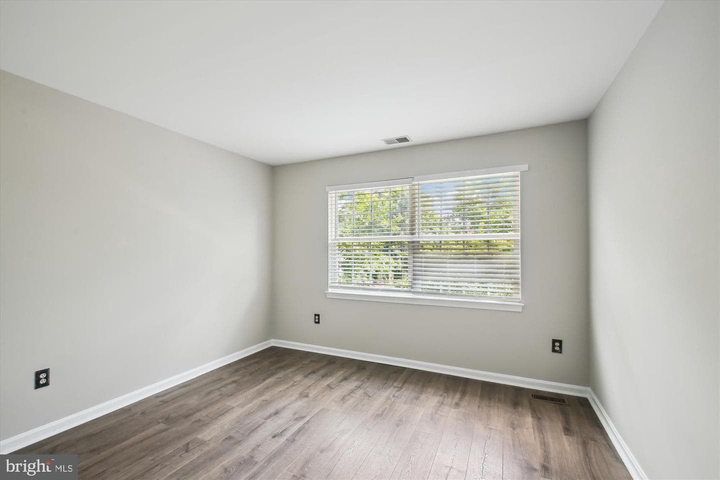 1528 Mckinan Court photo 32