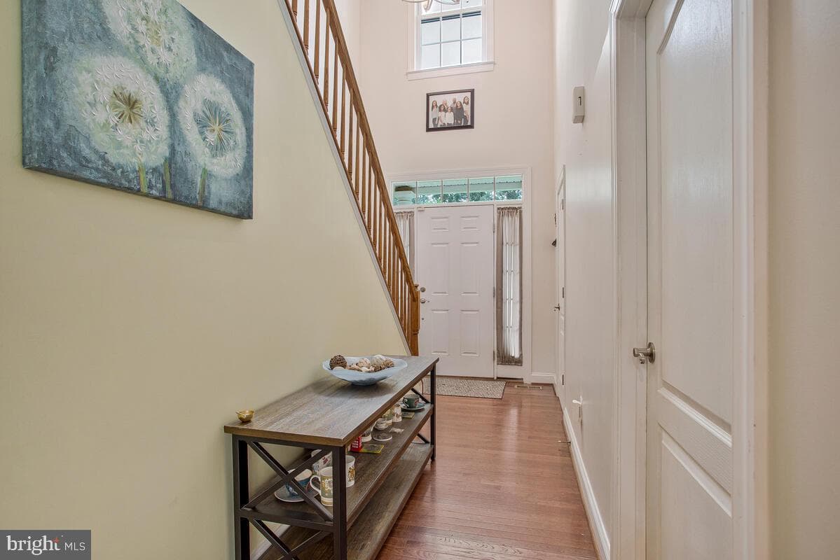 339 Light Street Avenue photo 6