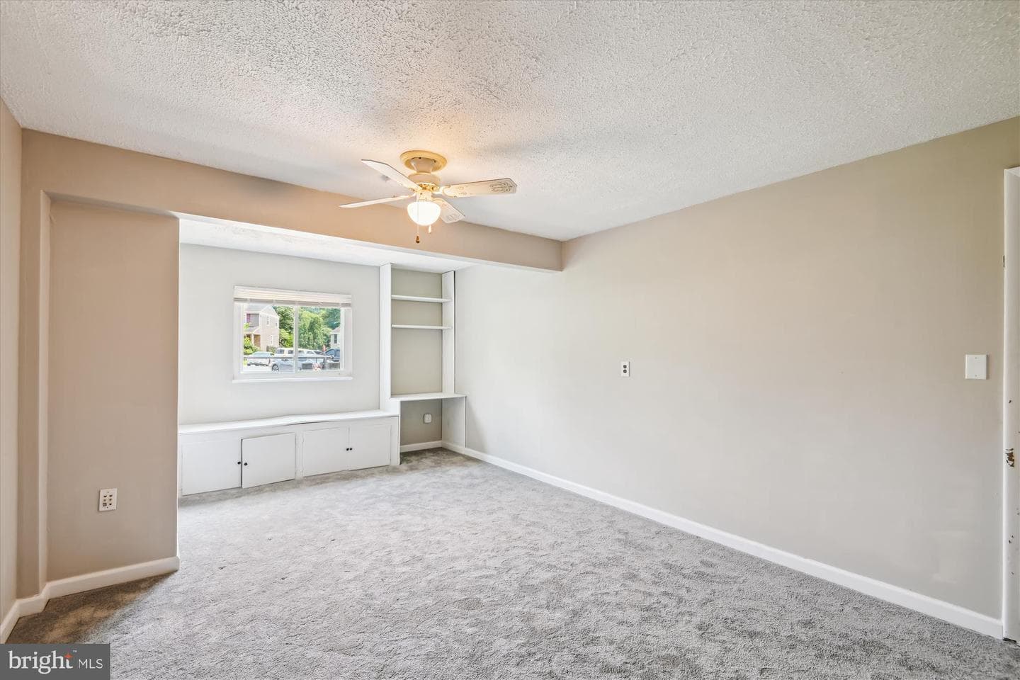 376 Jamie Court photo 12