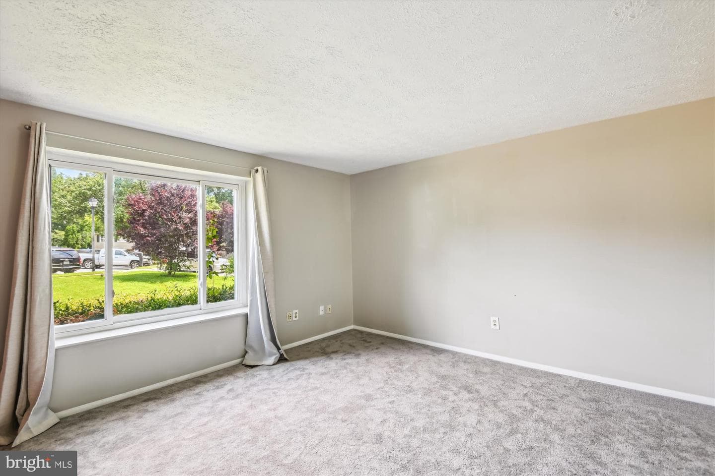 376 Jamie Court photo 4