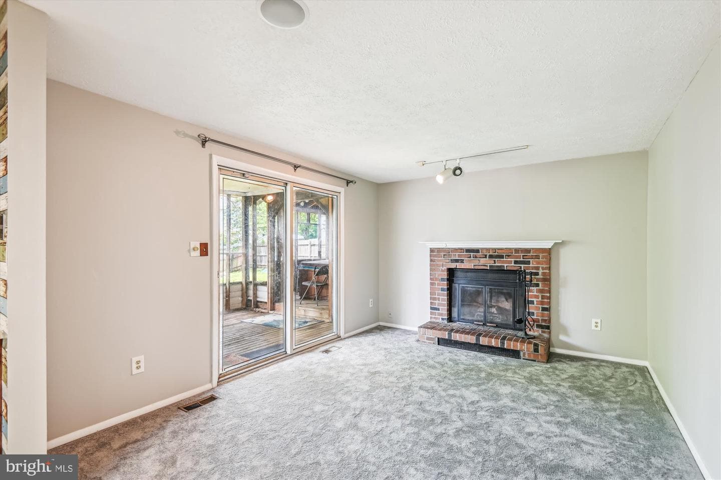 376 Jamie Court photo 8