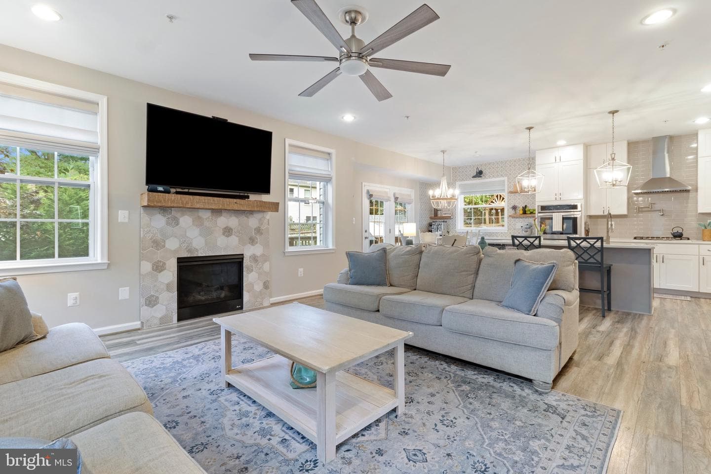 603 Manor Road photo 5