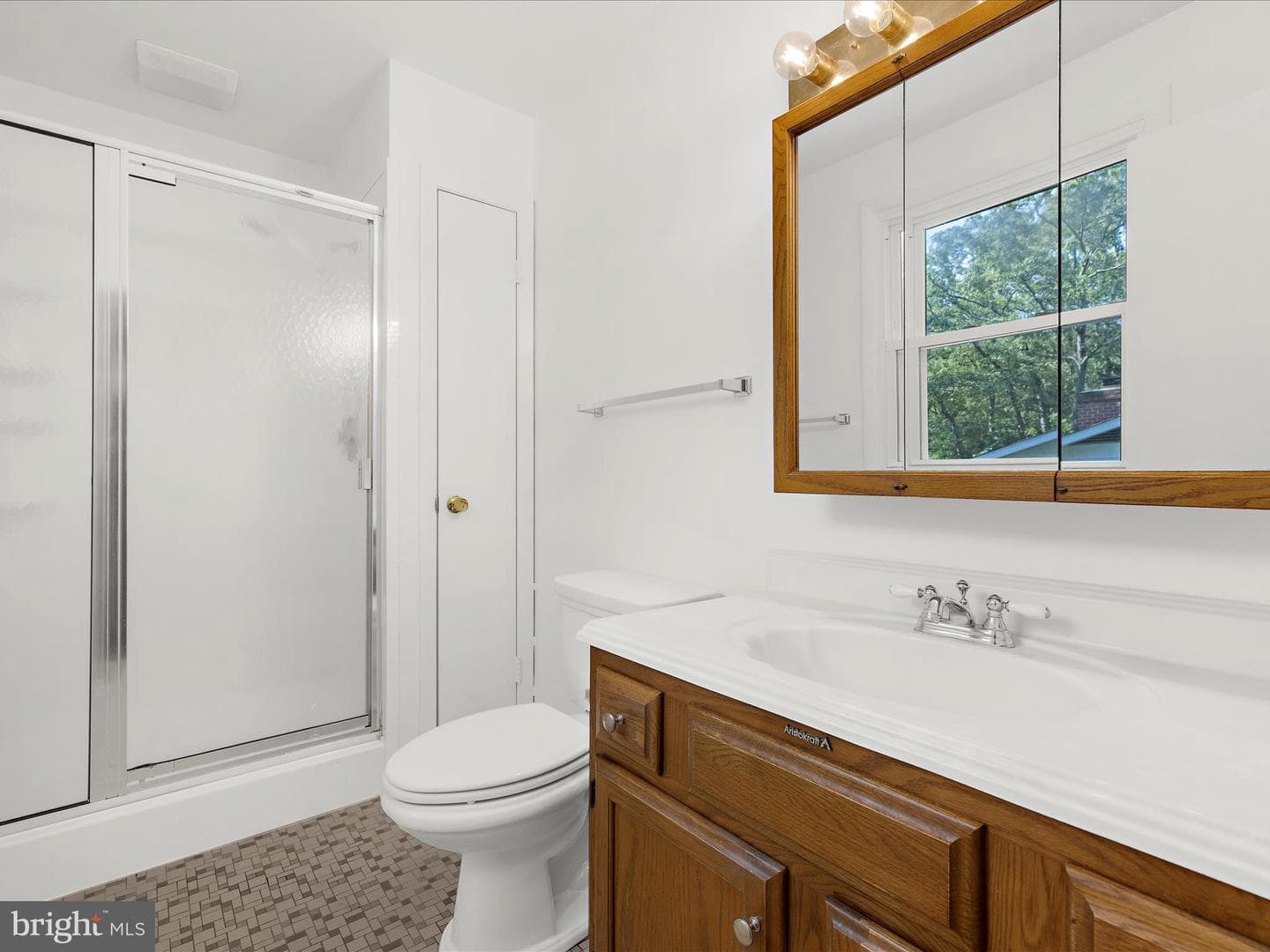 220 Falcon Drive photo 25