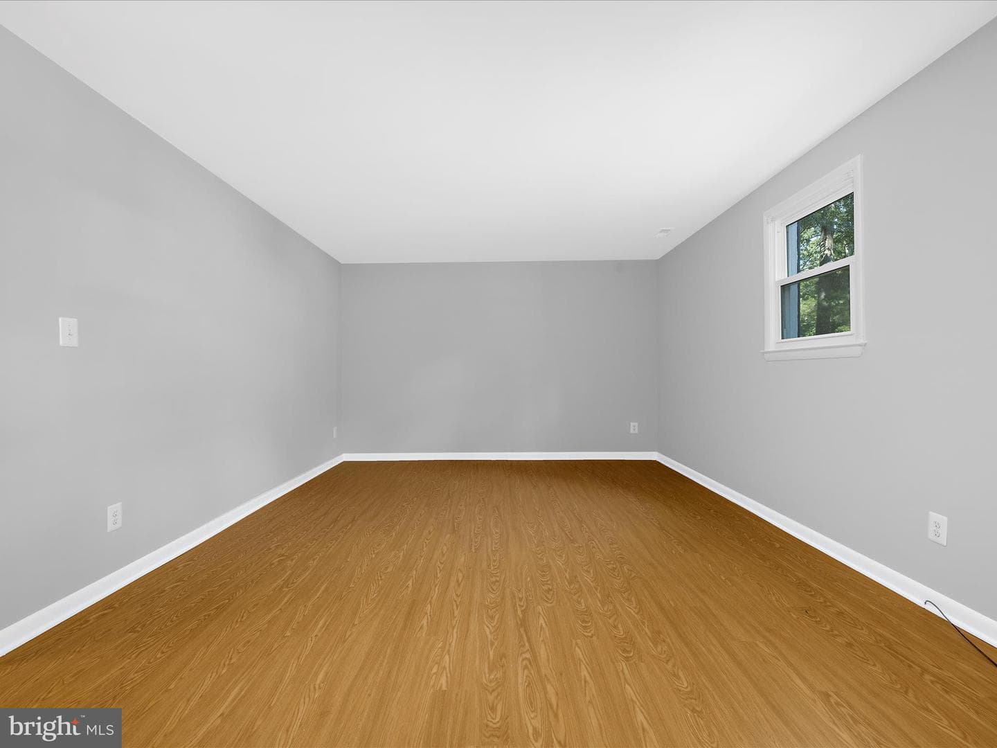 220 Falcon Drive photo 29