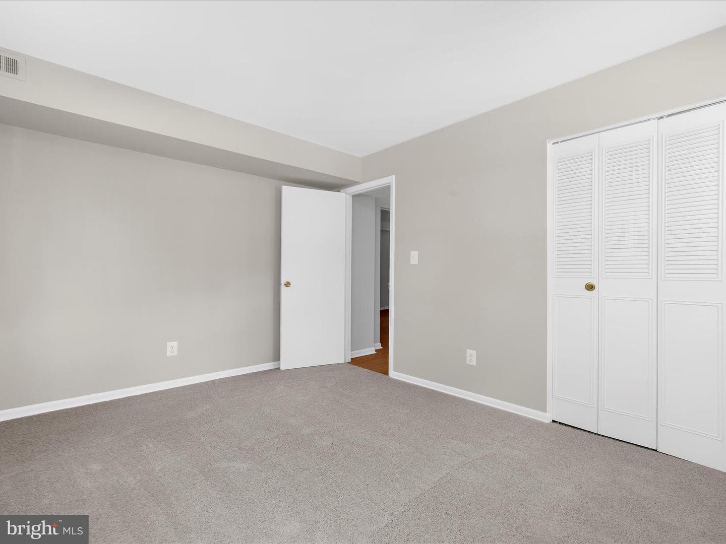 220 Falcon Drive photo 34