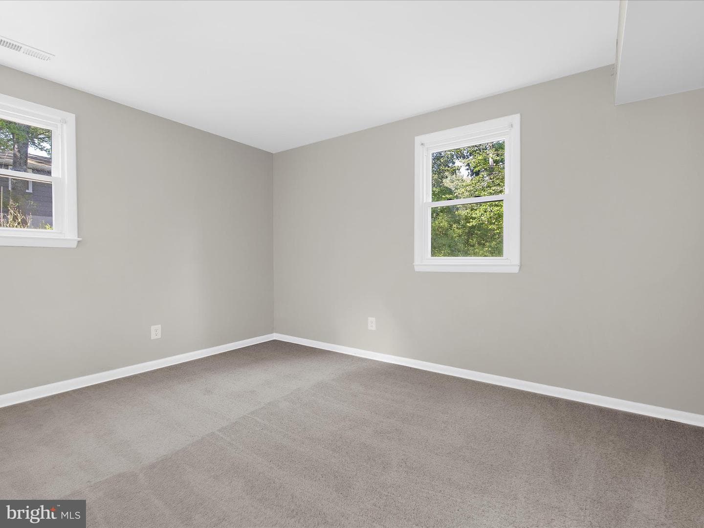 220 Falcon Drive photo 35
