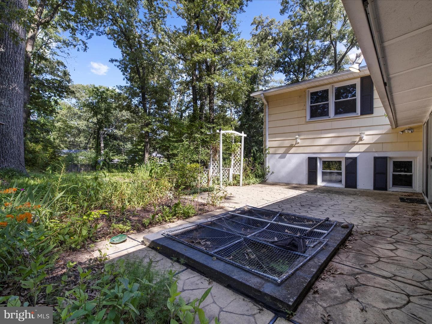 220 Falcon Drive photo 46