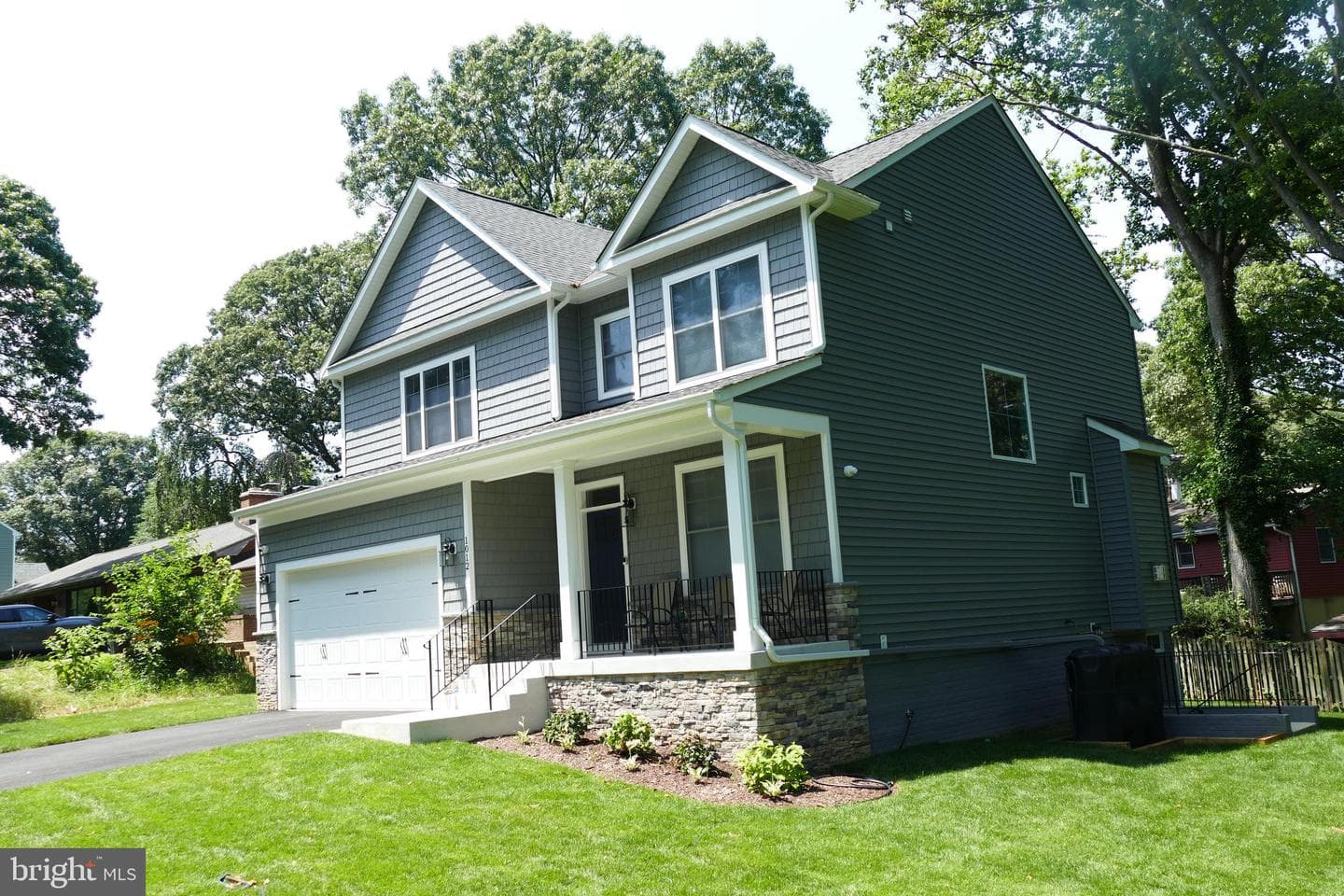 207 Beverley Avenue photo 7