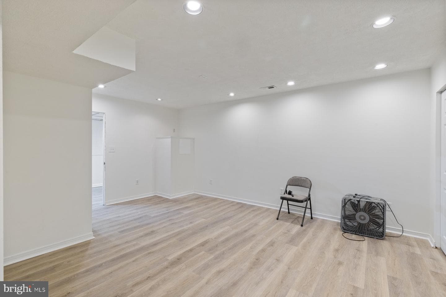 217 Kenwood Road photo 25