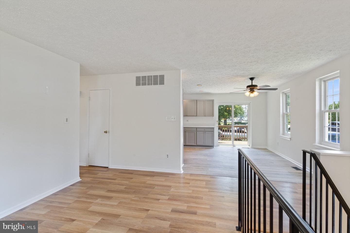 217 Kenwood Road photo 5