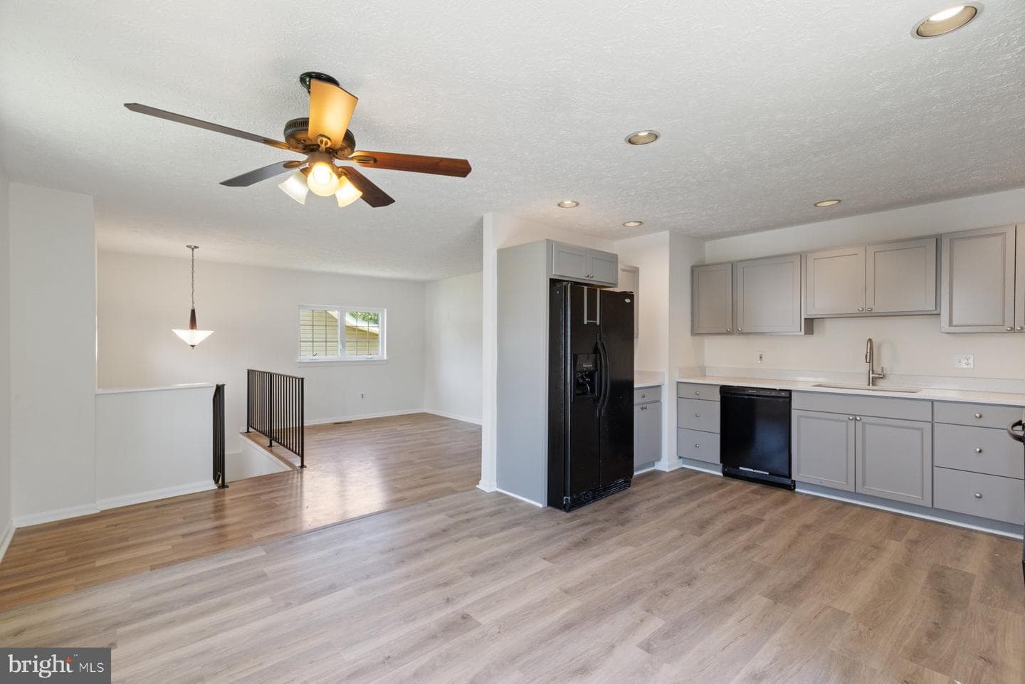 217 Kenwood Road photo 6