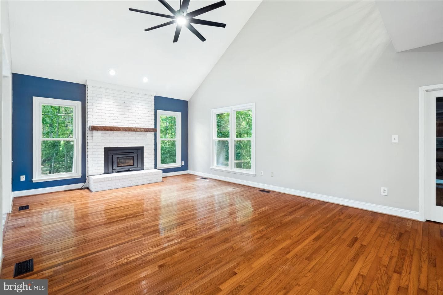 922 Malvern Hill Drive photo 19