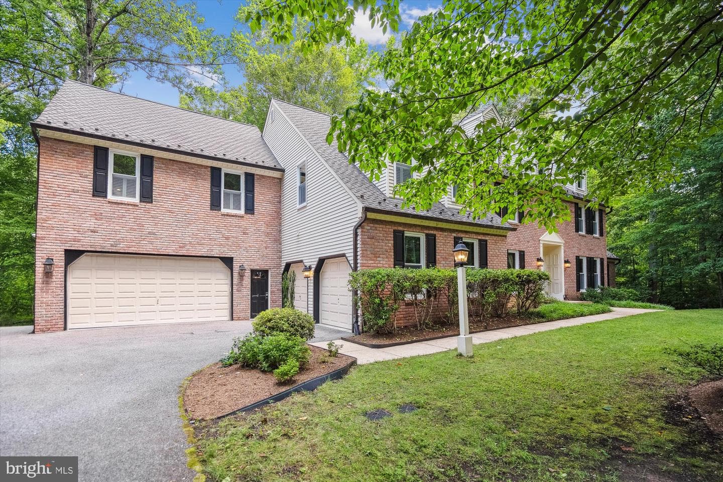 922 Malvern Hill Drive photo 4