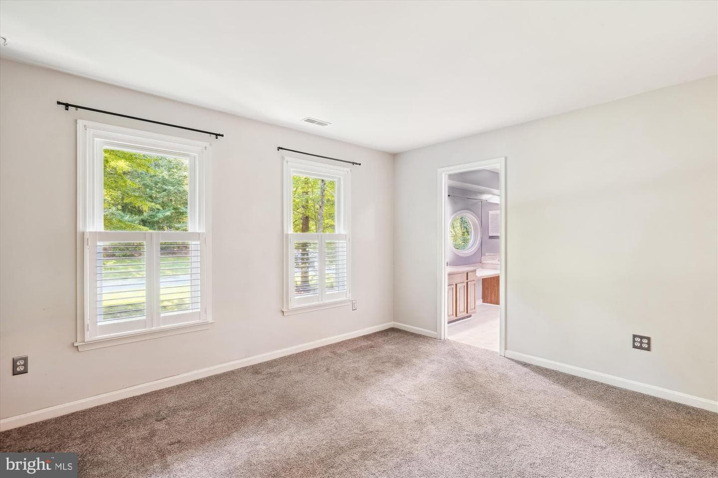 922 Malvern Hill Drive photo 55