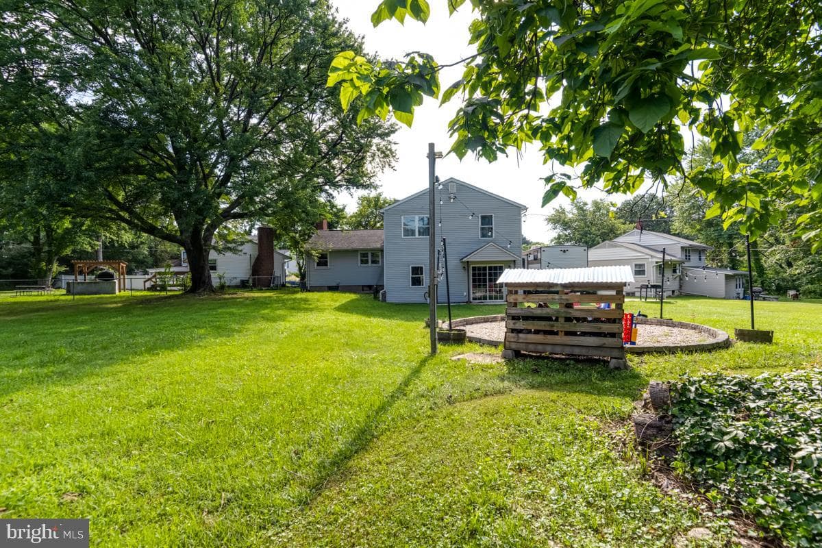 504 Elizabeth Road photo 12