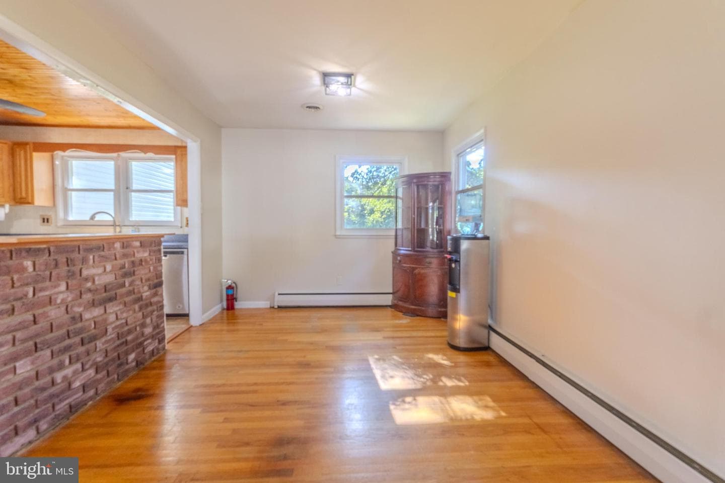 504 Elizabeth Road photo 35