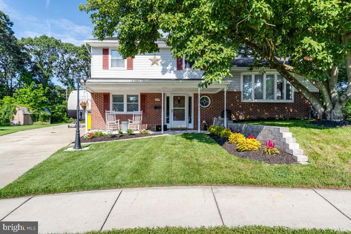 504 Elizabeth Road photo 5