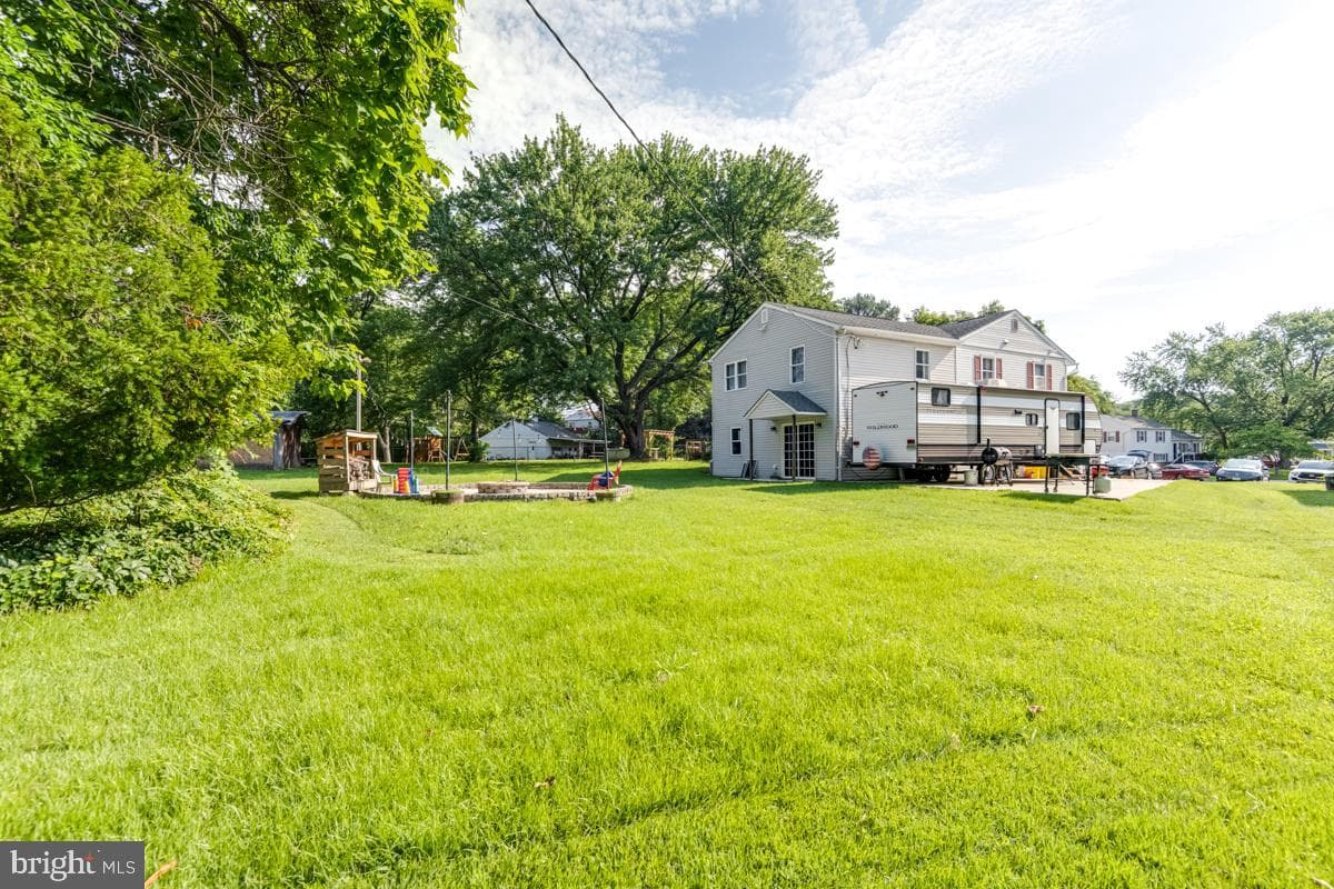 504 Elizabeth Road photo 8