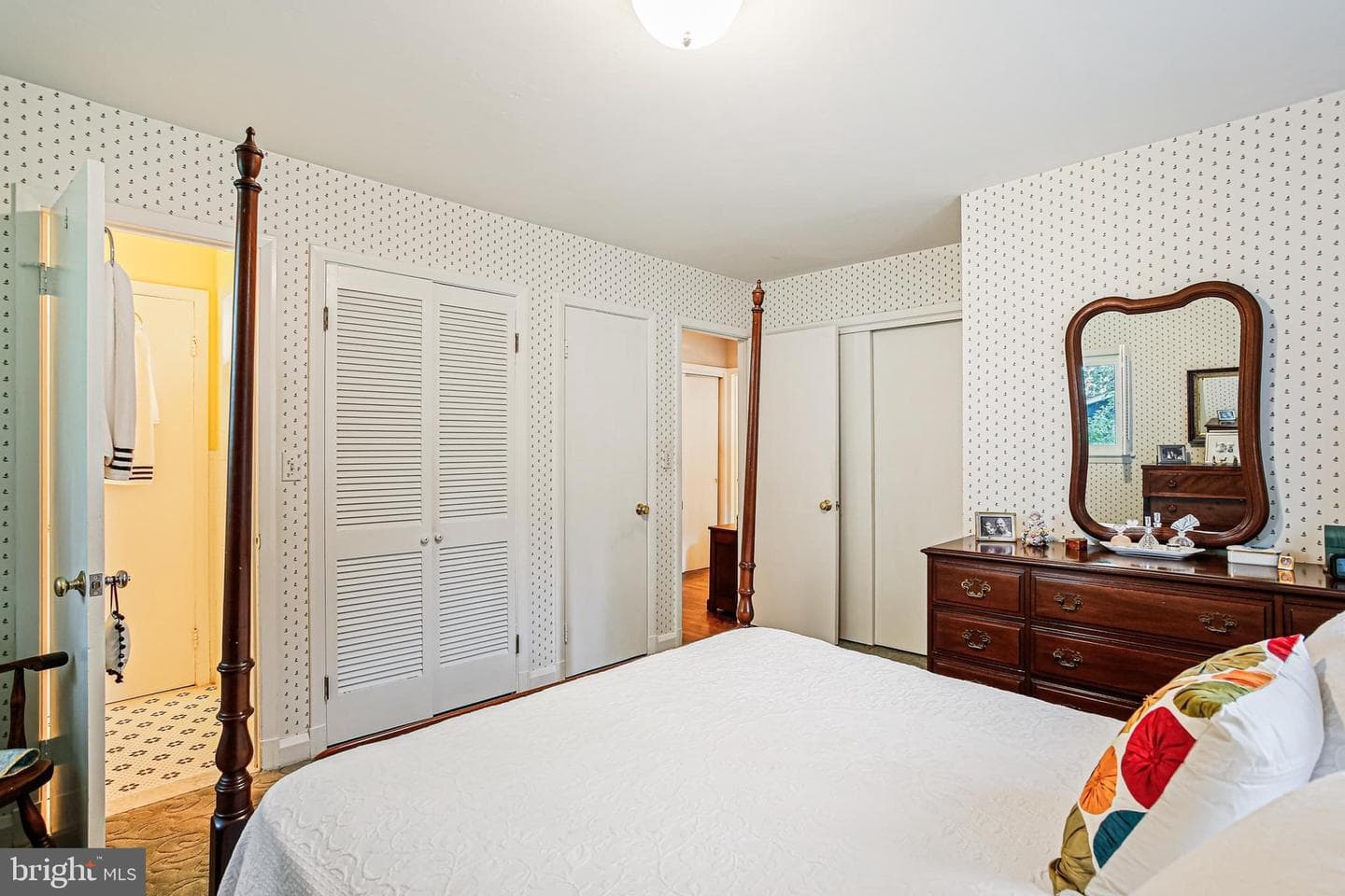 405 Ben Oaks Drive W photo 14