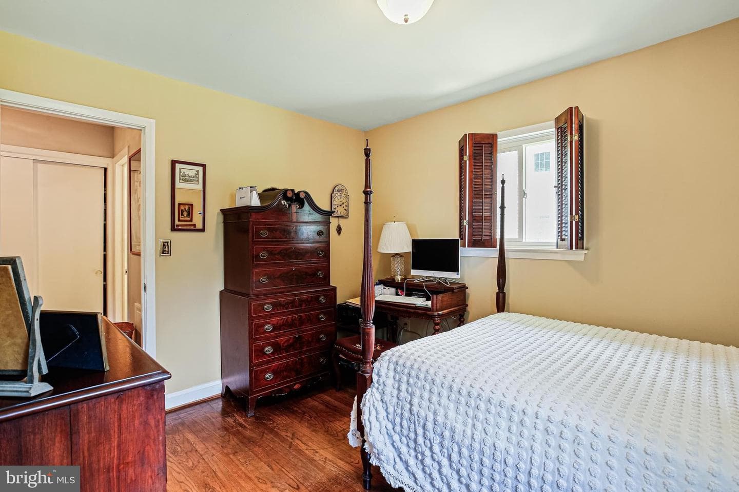 405 Ben Oaks Drive W photo 19