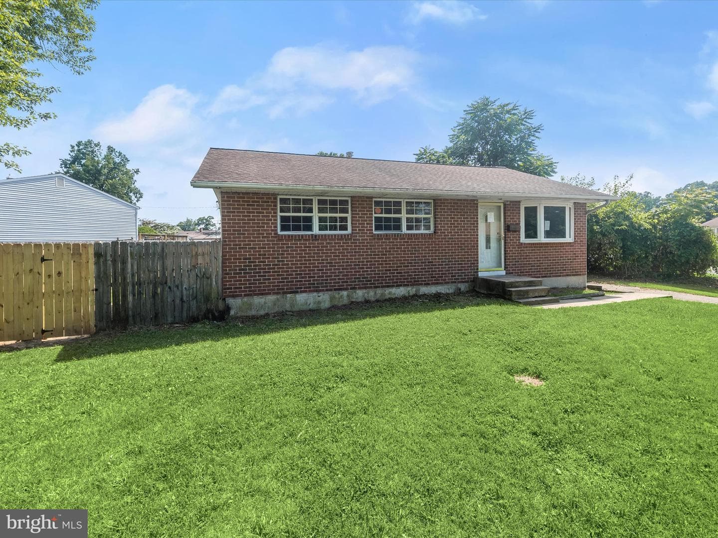 907 Princeton Terrace