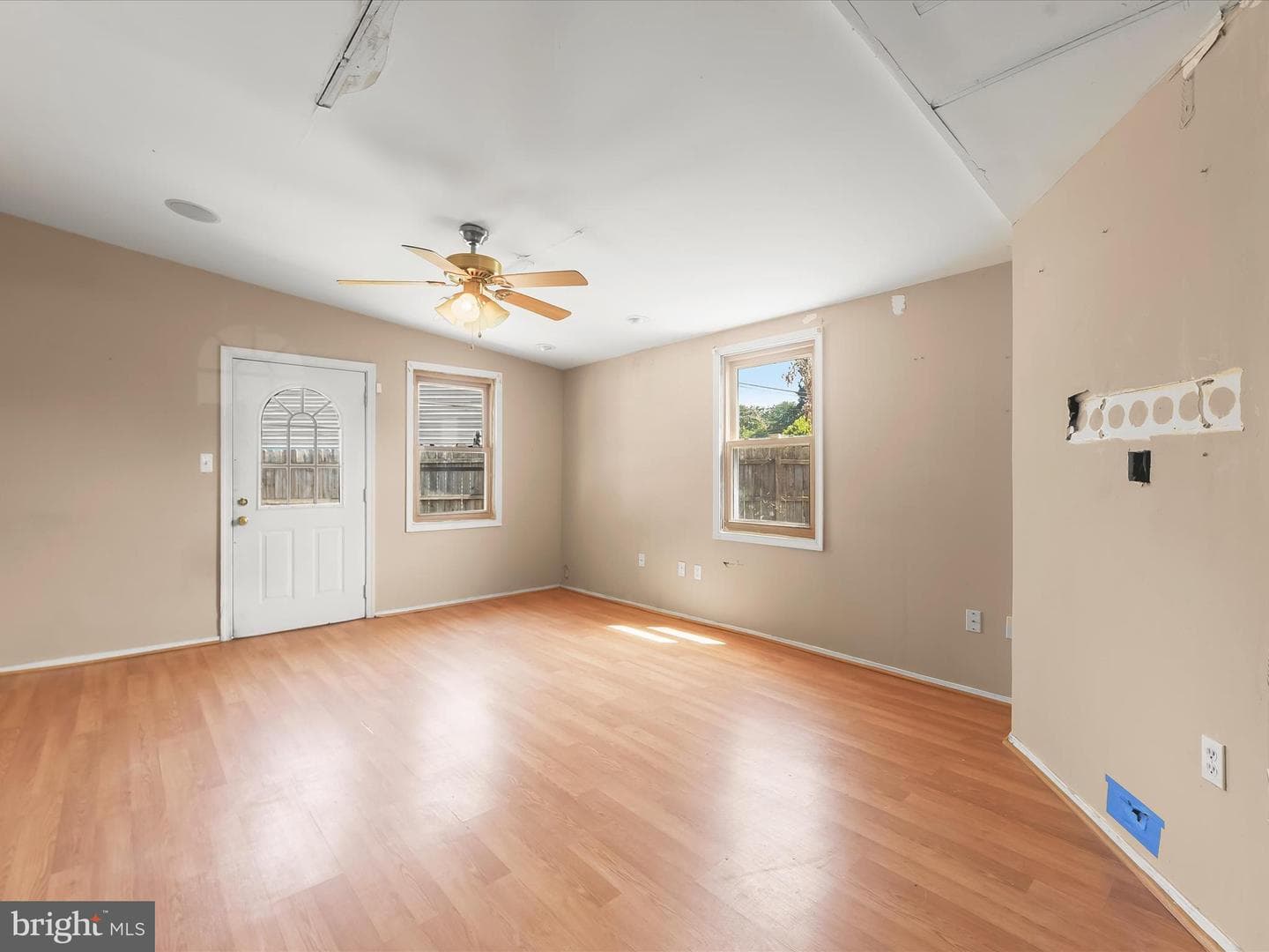 907 Princeton Terrace photo 15