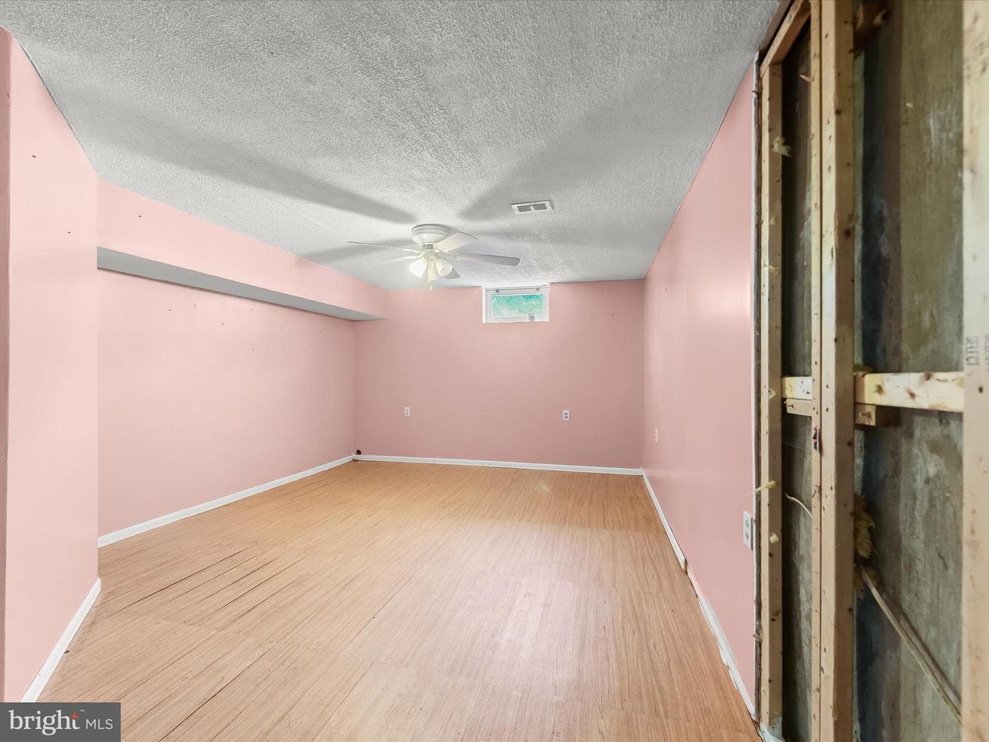 907 Princeton Terrace photo 32