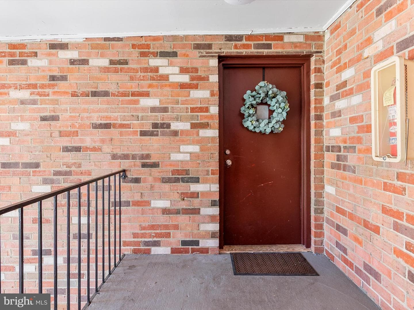 203 Victor Parkway #203l photo 3