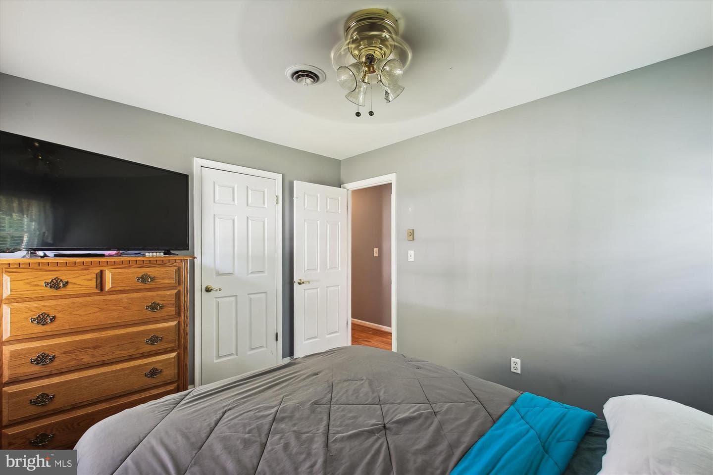 4723 Washington Avenue photo 33