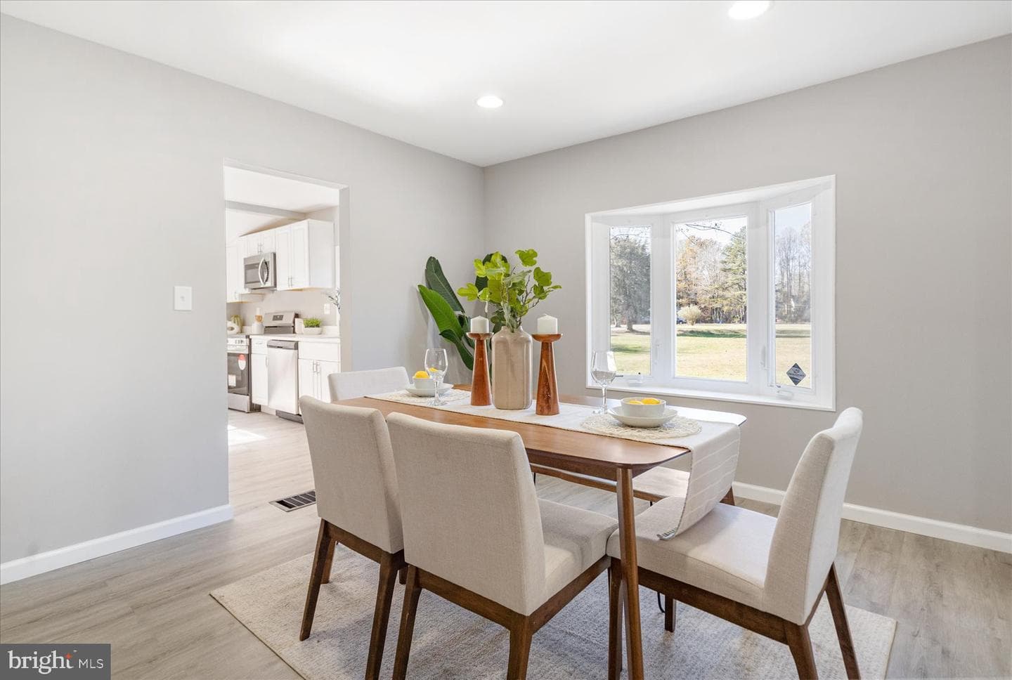 901 Chesterfield Road photo 11